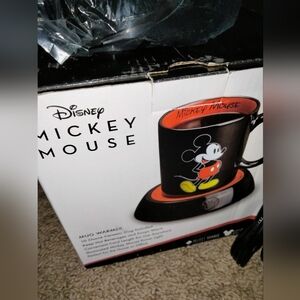 Disney (10 oz) Black & Red Mickey Mouse Mug & Mug Warmer w Box